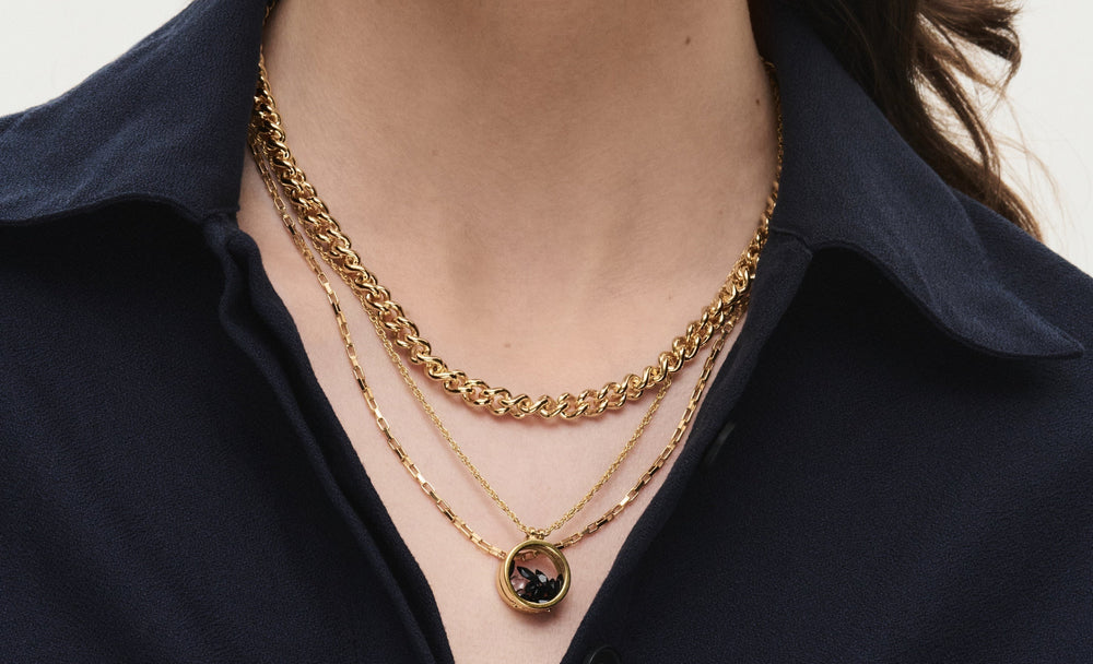 How to prevent chains from getting tangled around your neck – how to wear and store chains?