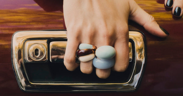 Jak zapakować biżuterię na prezent? Poznaj pudełka prezentowe Berries