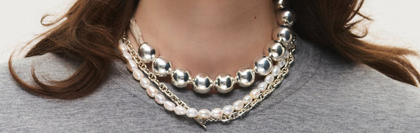 Jak dobrać długość naszyjnika? Wskazówki od Berries