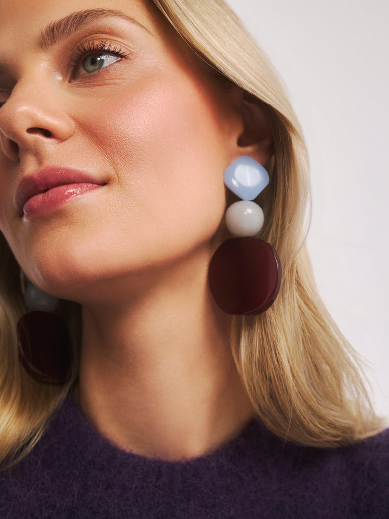  Długie kolorowe kolczyki geometryczne z żywicy 