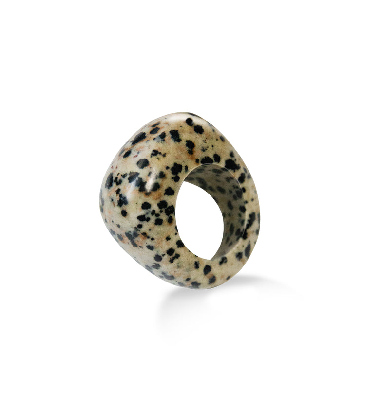  Large speckled stone ring 