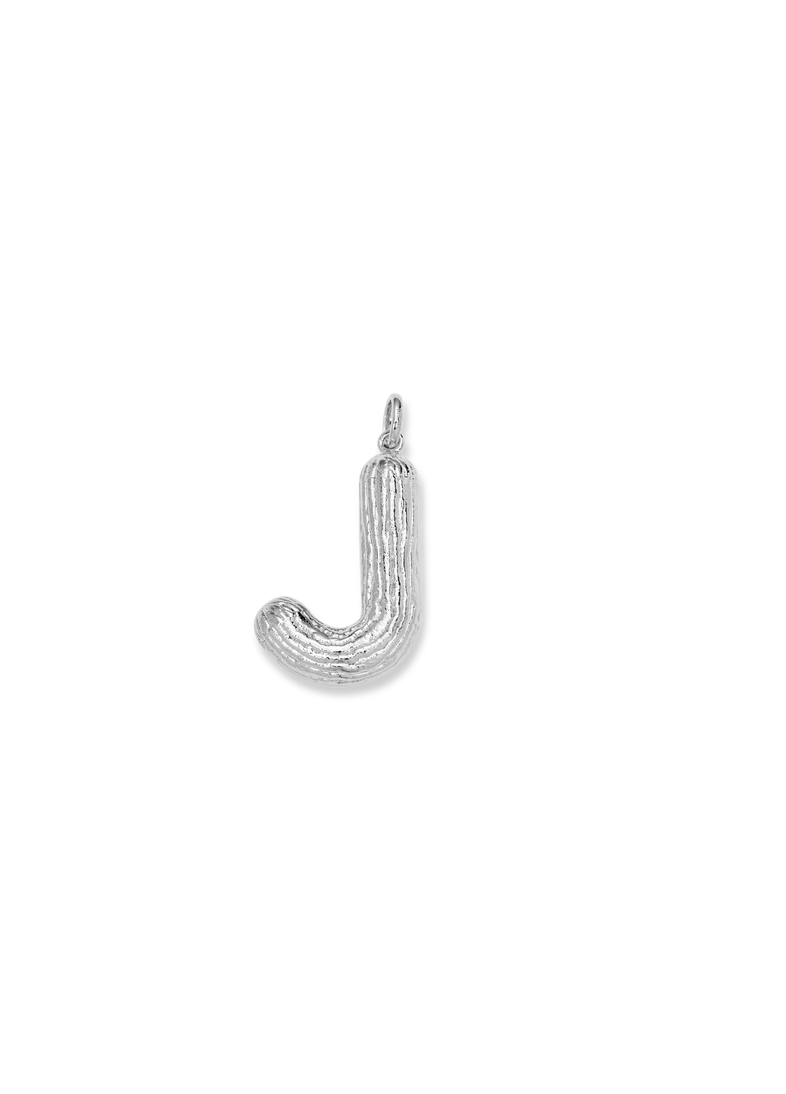  Naszyjnik z srebrną literką J 