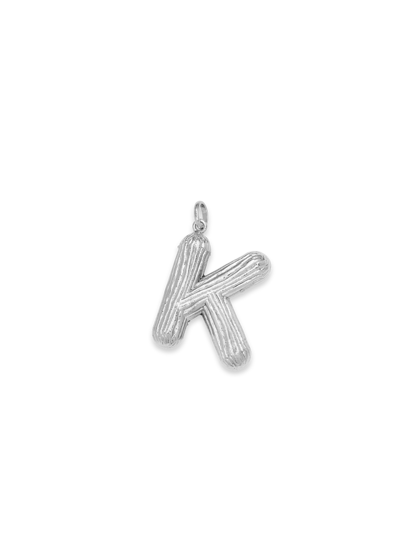  Naszyjnik z srebrną literką K 
