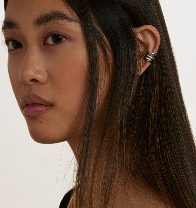 Silver round earring 2