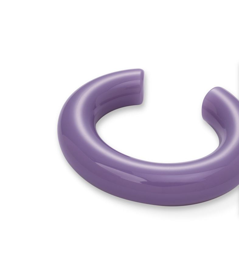  Sztywna otwarta bransoletka z lawendowej żywicy 