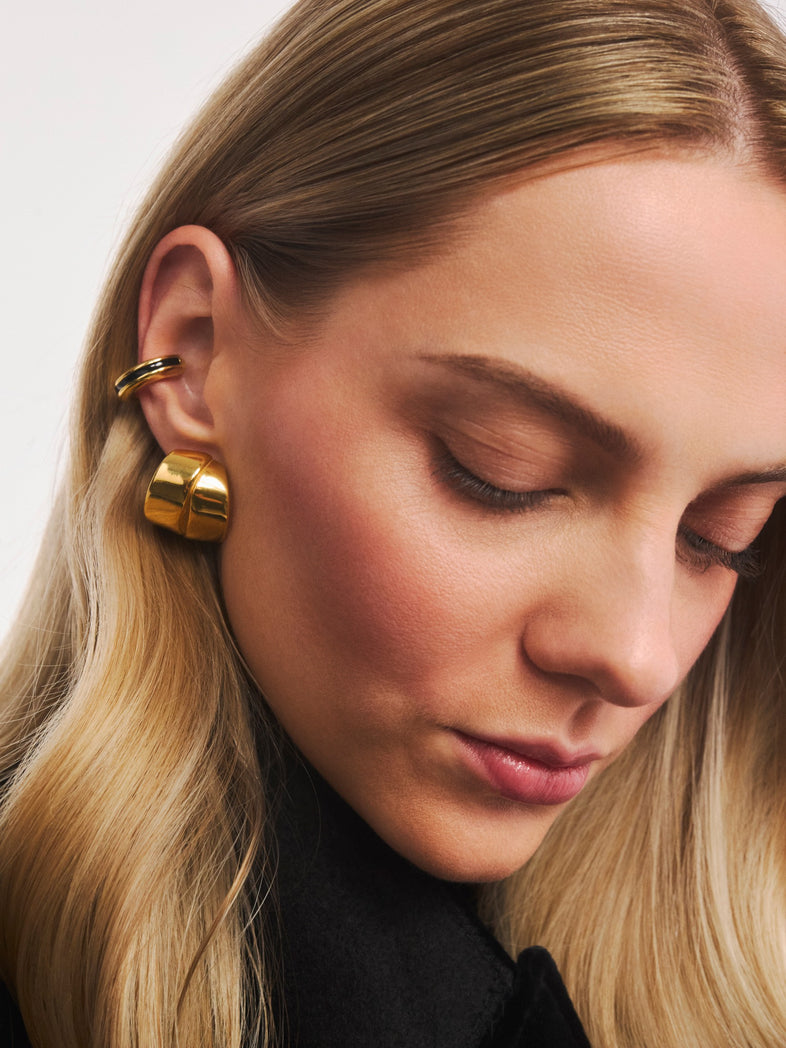  Podwójne geometryczne, dmuchane kolczyki pozłacane z kolekcji Linda 