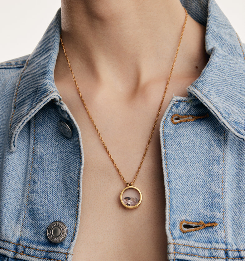 Gold-plated necklace with white topaz, rose quartz and smoky quartz on a twisted chain 1