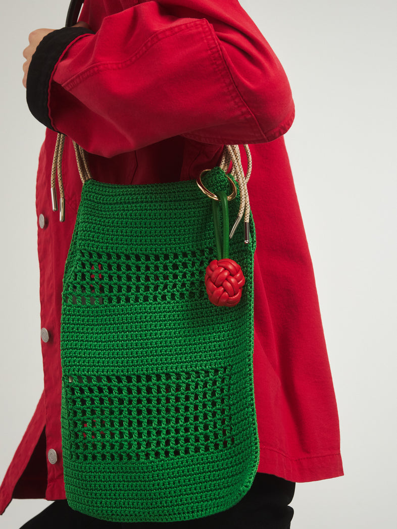  Skórzany brelok do torebki lub kluczy w formie truskawki  