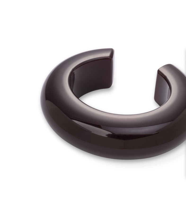  Owalna szeroka bransoletka Bangle Loop – z żywicy w bordowym kolorze 