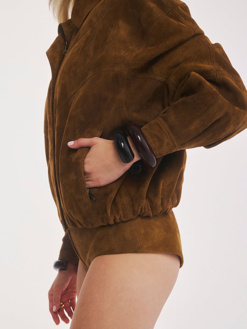  Otwarta szeroka bransoletka bangle z bordowej żywicy Bangle Loop w kolekcji Berries 