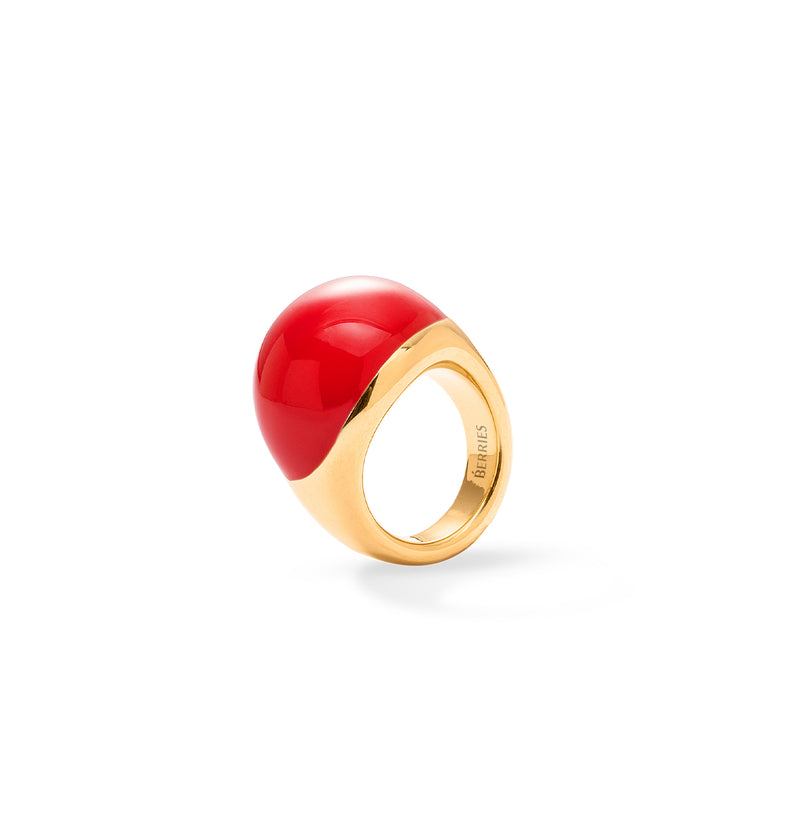  Wielki pozłacany pierścionek z czerwoną emalią 